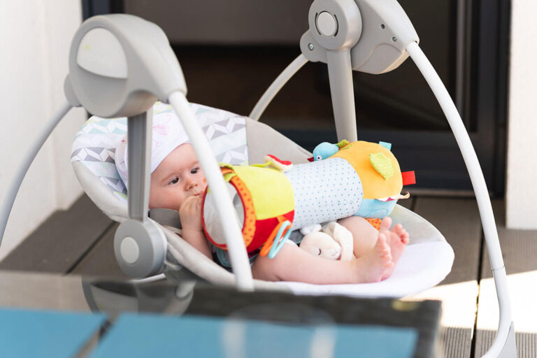 altalena elettrica per bambini
