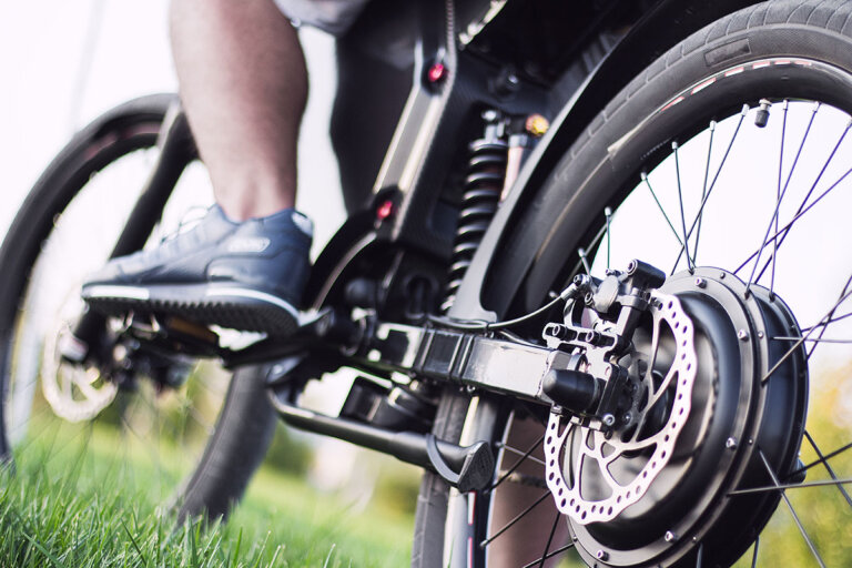 bicicletta elettrica da trekking