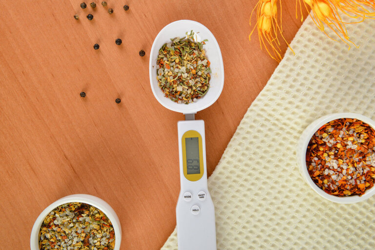 bilancia digitale a cucchiaio