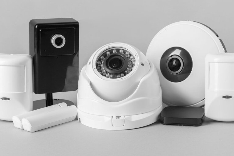 set di telecamere di sorveglianza